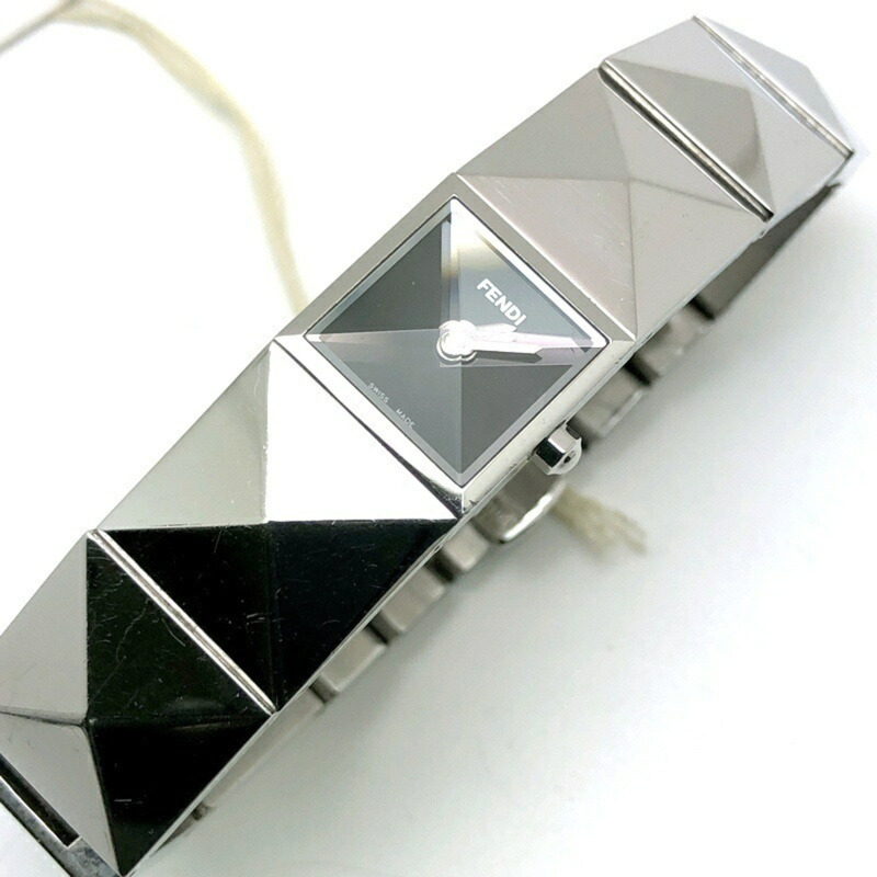FENDI 女士石英4250L金字塔手鐲腕錶，銀色不鏽鋼材質，Mikunigaoka專賣店，ITF6MPLMM6QW RM0204T-3