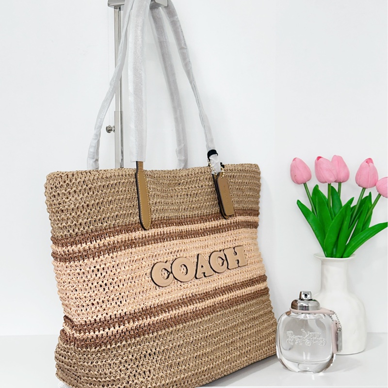 Coach 夏日必備 草編托特包-1