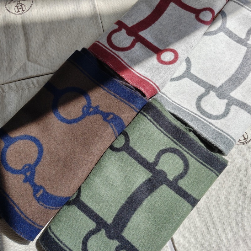 愛馬仕秋冬二五圍巾頸巾🧣 Casaque Mors Scarf / 灰加紅色( Brand New)-4