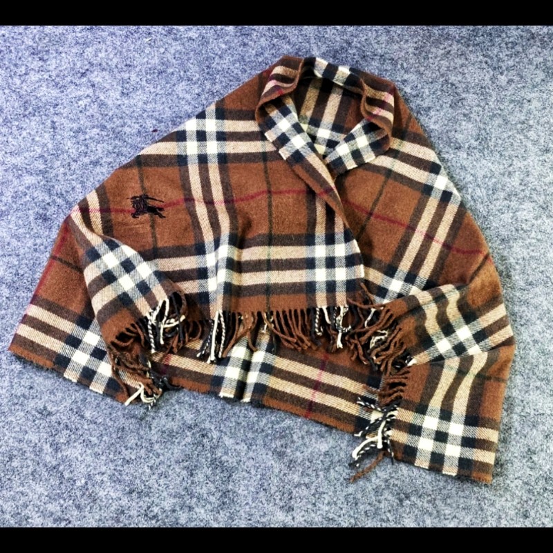 Burberry 咖色格紋多用途披肩-3