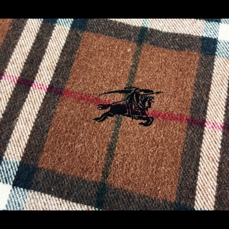Burberry 咖色格紋多用途披肩-4