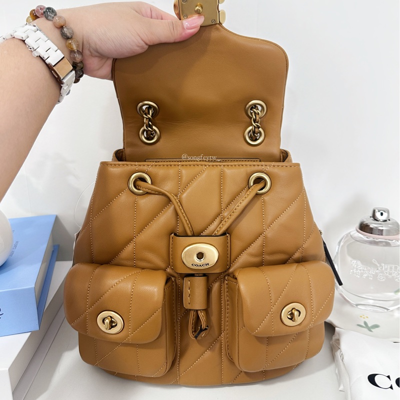 Coach 專櫃款 Tabby 羊皮小後背 後背包-3