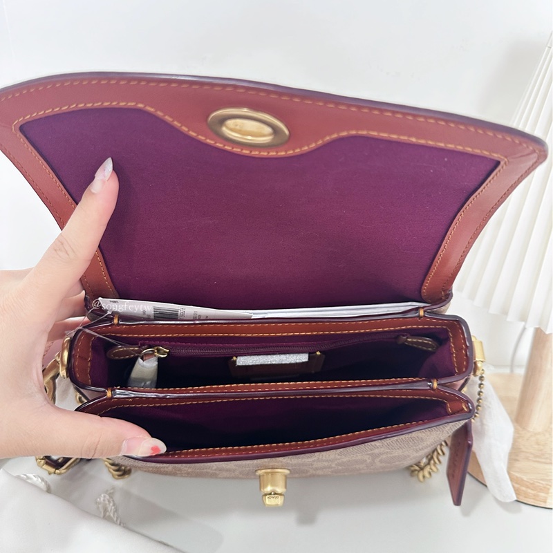 Coach 專櫃款 Cassie系列 19 郵差包-4