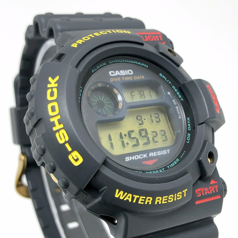 卡西歐 G-SHOCK DW-6300-1B 蛙人腕錶，第一代蛙人腕錶，早期蛙人設計，深灰色錶盤配綠色豆莢圖案，1993年8月發售，三國丘店，ITUI3QBYFH64-3
