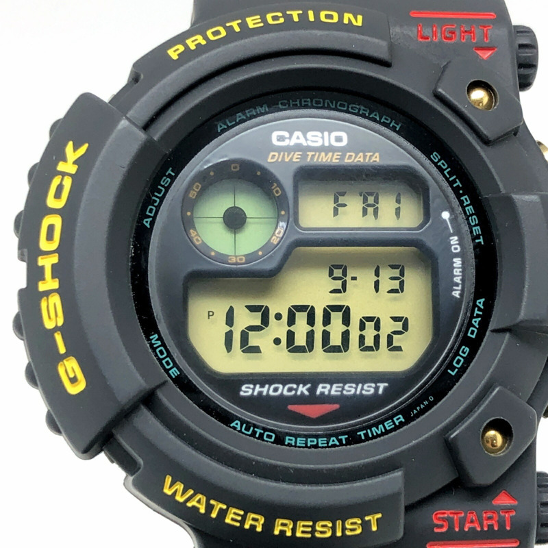 卡西歐 G-SHOCK DW-6300-1B 蛙人腕錶，第一代蛙人腕錶，早期蛙人設計，深灰色錶盤配綠色豆莢圖案，1993年8月發售，三國丘店，ITUI3QBYFH64-4