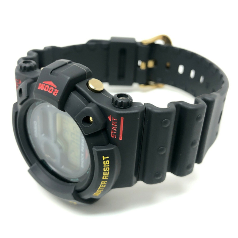 卡西歐 G-SHOCK DW-6300-1B 蛙人腕錶，第一代蛙人腕錶，早期蛙人設計，深灰色錶盤配綠色豆莢圖案，1993年8月發售，三國丘店，ITUI3QBYFH64-5