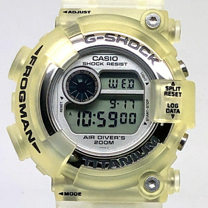 卡西歐 G-SHOCK FROGMAN WCCS DW-8201WC-8T 鈦金屬腕錶，白色鏤空錶盤，黑色錶殼，三重蝠鱝 EL 背光，全球珊瑚礁保護協會，1998 年 6 月，海塚商店，ITUIIID8YQP0-0