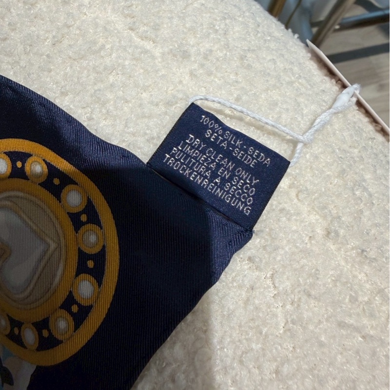 HERMES 心型輓具絲巾 全新品-5