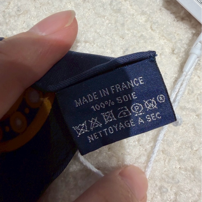 HERMES 心型輓具絲巾 全新品-6