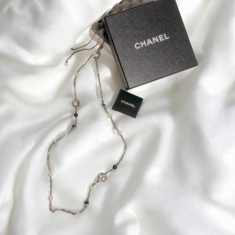 🍒CHANEL CC標誌由人造黑、白珍珠及黑色瑪瑙與水鑽方形金屬鏈條組成長鏈3F251108-1-0