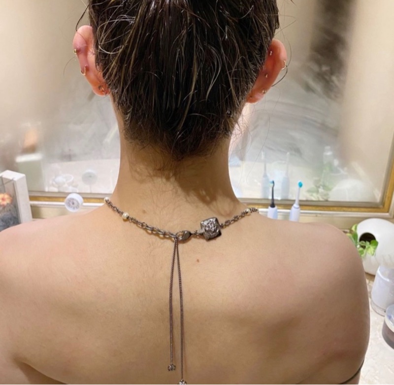 🍒CHANEL CC標誌由人造黑、白珍珠及黑色瑪瑙與水鑽方形金屬鏈條組成長鏈3F251108-1-1