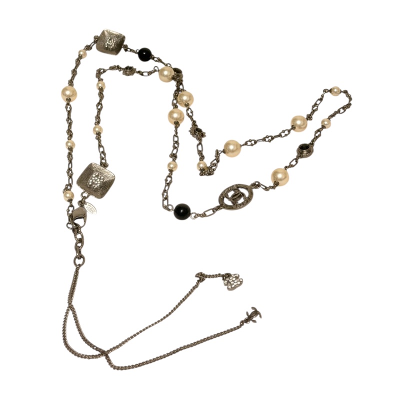 🍒CHANEL CC標誌由人造黑、白珍珠及黑色瑪瑙與水鑽方形金屬鏈條組成長鏈3F251108-1-4