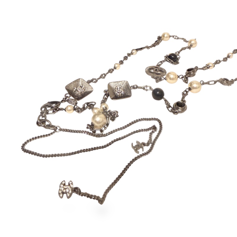 🍒CHANEL CC標誌由人造黑、白珍珠及黑色瑪瑙與水鑽方形金屬鏈條組成長鏈3F251108-1-5