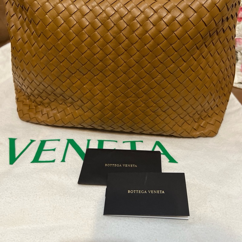 Bottega Veneta Intrecciato Pyramid BV焦糖色經典款肩背包-2