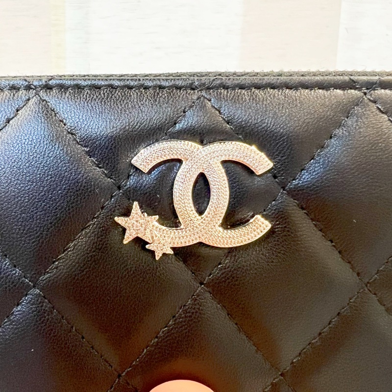 Chanel 新款拉鍊零錢卡包 黑羊皮星星水鑽 晶片款 全新離櫃未使用-3