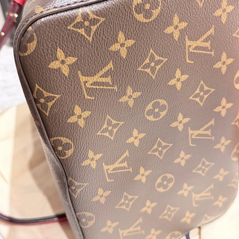 LV 水桶包 路易威登 NEONOE 老花水桶 肩背包-13