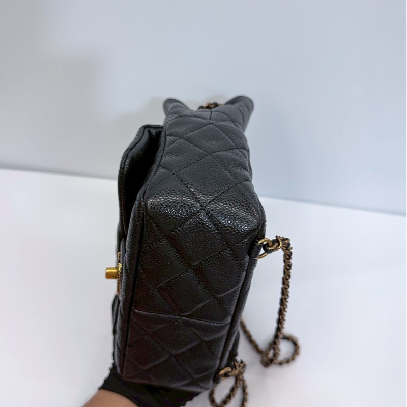 Chanel 24B 後背包 黑金 荔枝牛 晶片款 99新全配 臺灣離櫃-8
