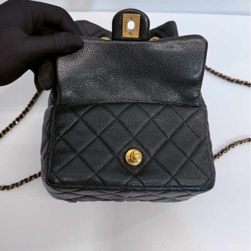 Chanel 24B 後背包 黑金 荔枝牛 晶片款 99新全配 臺灣離櫃-14