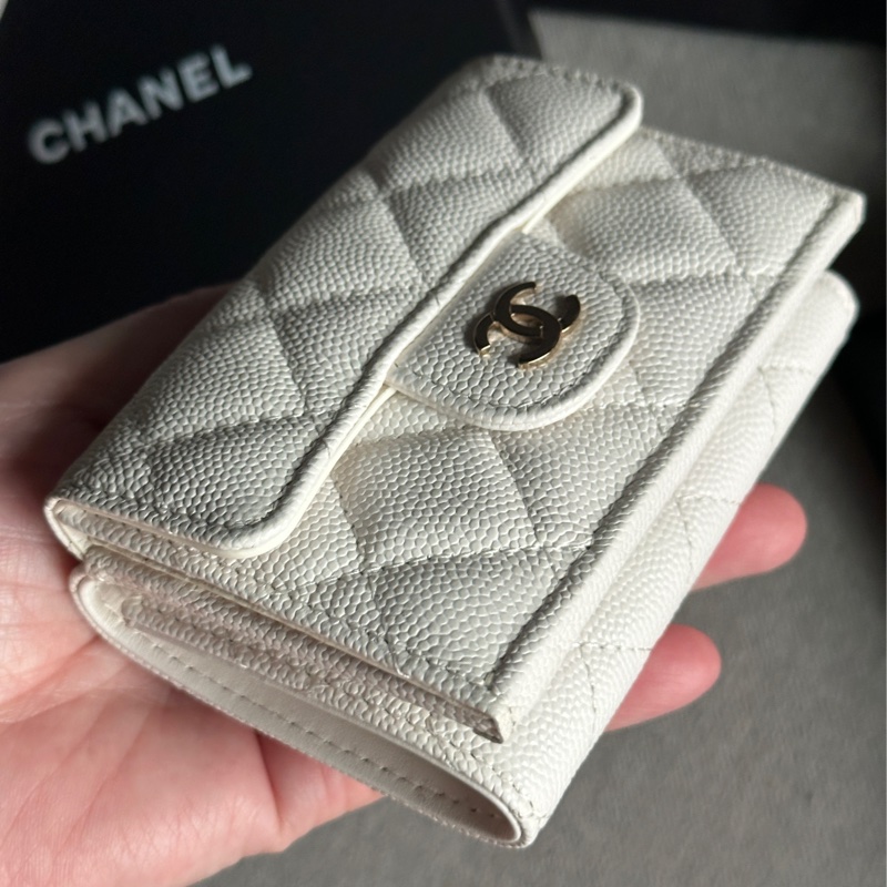 Chanel香奈兒全新經典絕美白色三折迷你短夾 錢包-0
