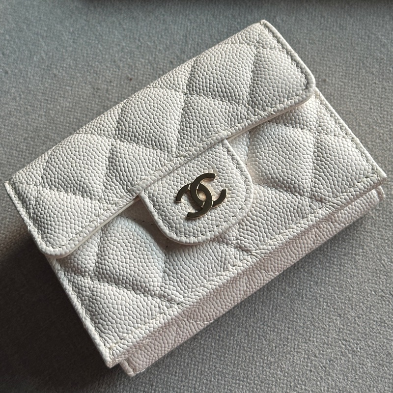 Chanel香奈兒全新經典絕美白色三折迷你短夾 錢包-8