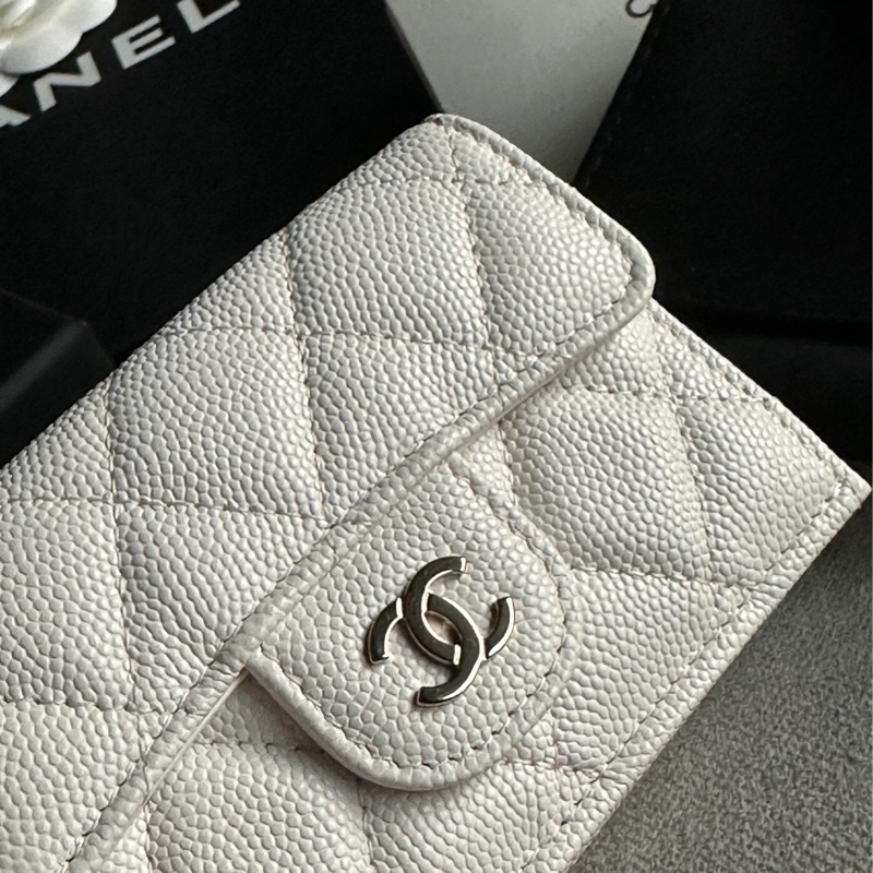 Chanel香奈兒全新經典絕美白色三折迷你短夾 錢包-37
