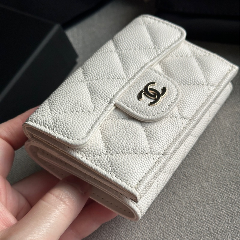 Chanel香奈兒全新經典絕美白色三折迷你短夾 錢包-38