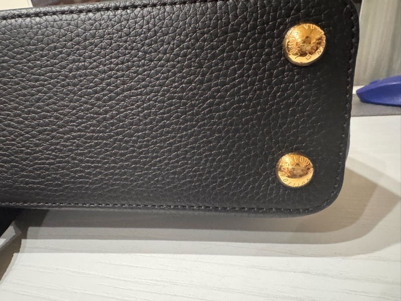 LV 幾乎全新 只使用一次 最新款M26814 Capucines BB-7