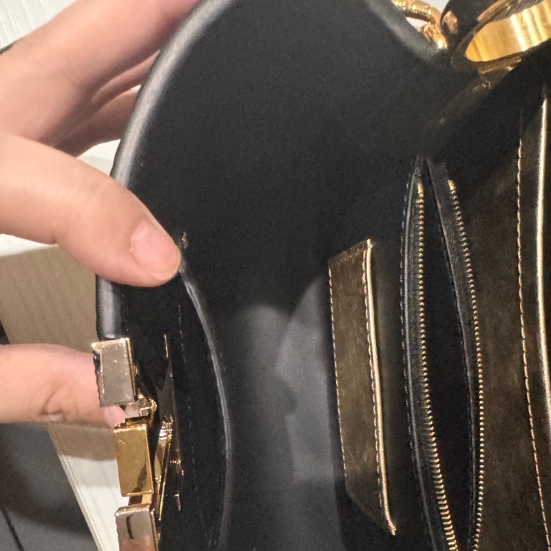 LV 幾乎全新 只使用一次 最新款M26814 Capucines BB-8