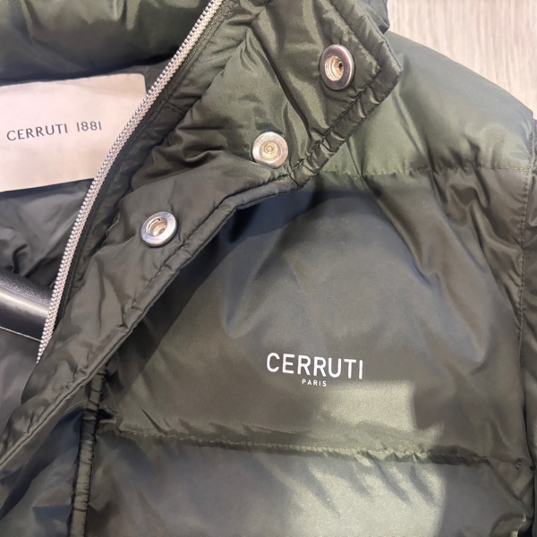 9.9成新 CERRUTI 1881稍長版（遮半屁股）羽絨外套-6