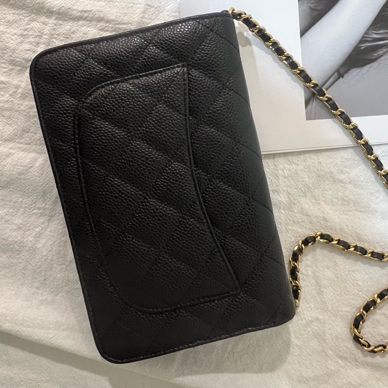 ෆ Chanel 黑金荔枝woc 發財包🖤-11