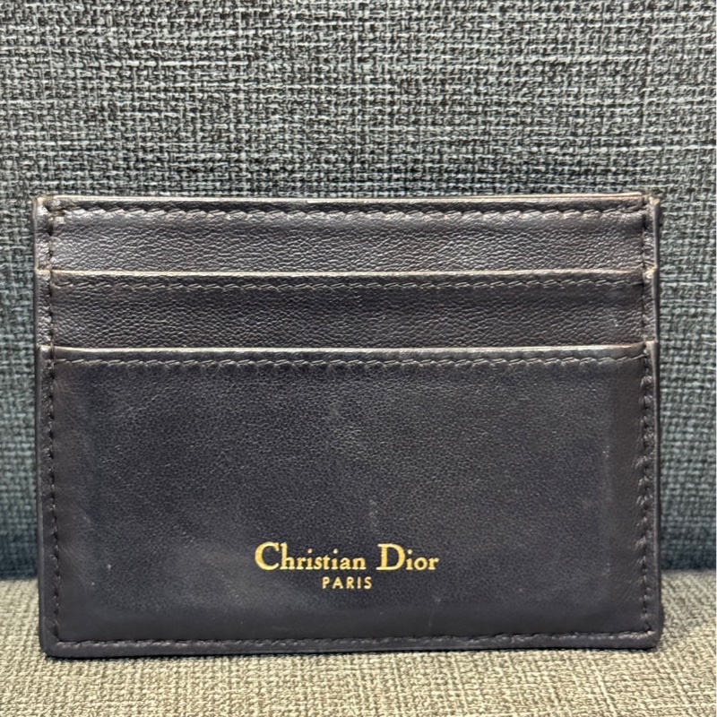 Dior 的30 Montaigne Freesia 卡片套。-1