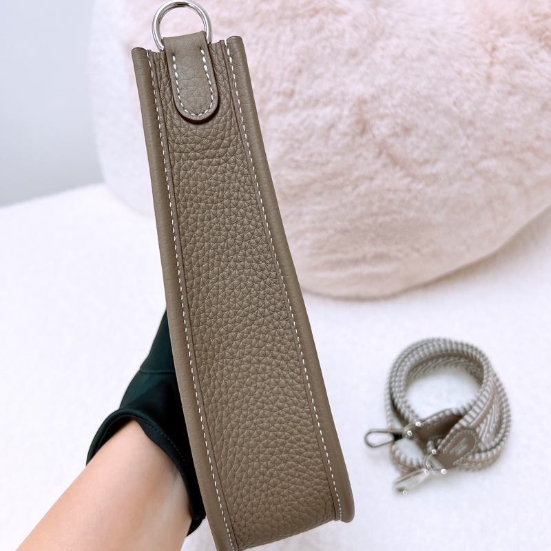 Hermes mini evelyne K 大象灰銀扣-3