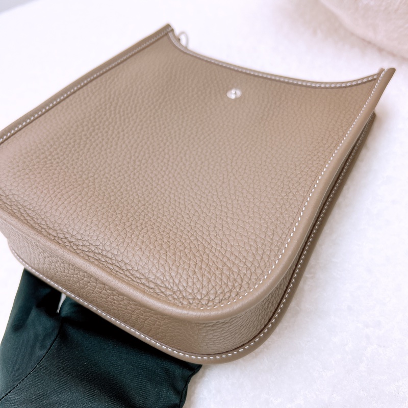 Hermes mini evelyne K 大象灰銀扣-5
