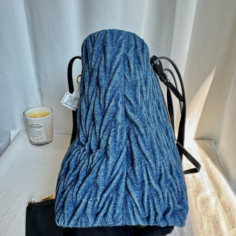 Miu Miu 牛仔褶皺子母托特單肩手提包 尺寸約33x24x15cm。-3