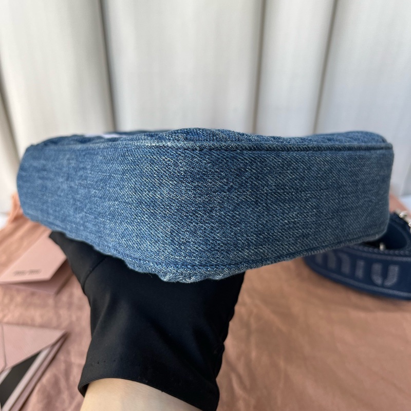 MIUMIU 牛仔丹寧琴譜包 手提單肩斜挎包 附件防塵袋 肩帶-4