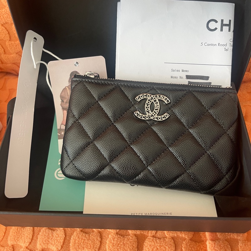 近新閒置品-Chanel ㄧ字拉牛皮零錢包-季節款-0