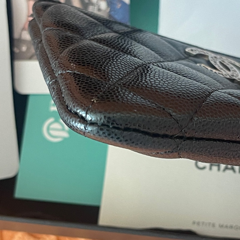 近新閒置品-Chanel ㄧ字拉牛皮零錢包-季節款-7