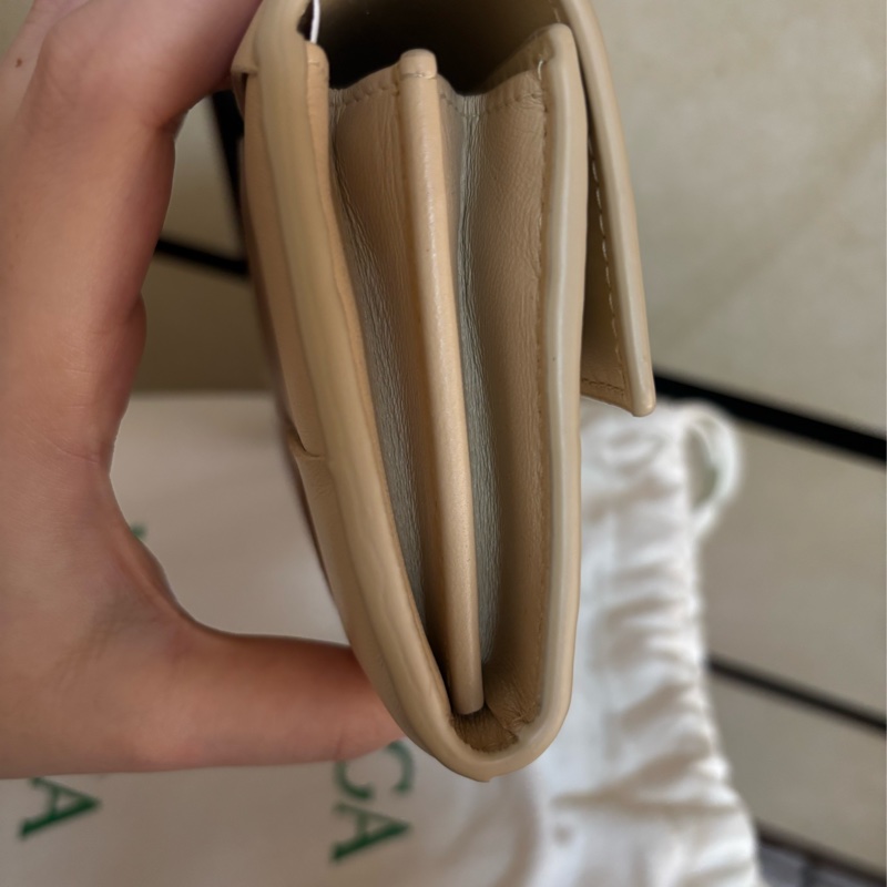 BOTTEGA VENETA 寶緹嘉 Cassette 寬編織羊皮長夾-5