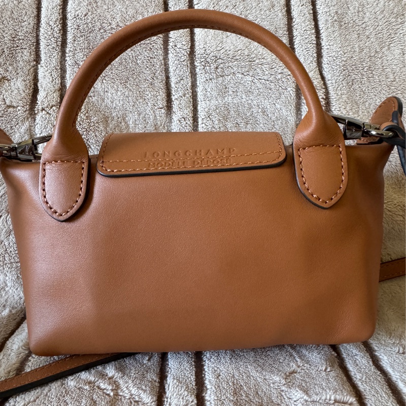 Longchamp Le Pliage Xtra XS 全牛皮斜背包 2025腰果色-6