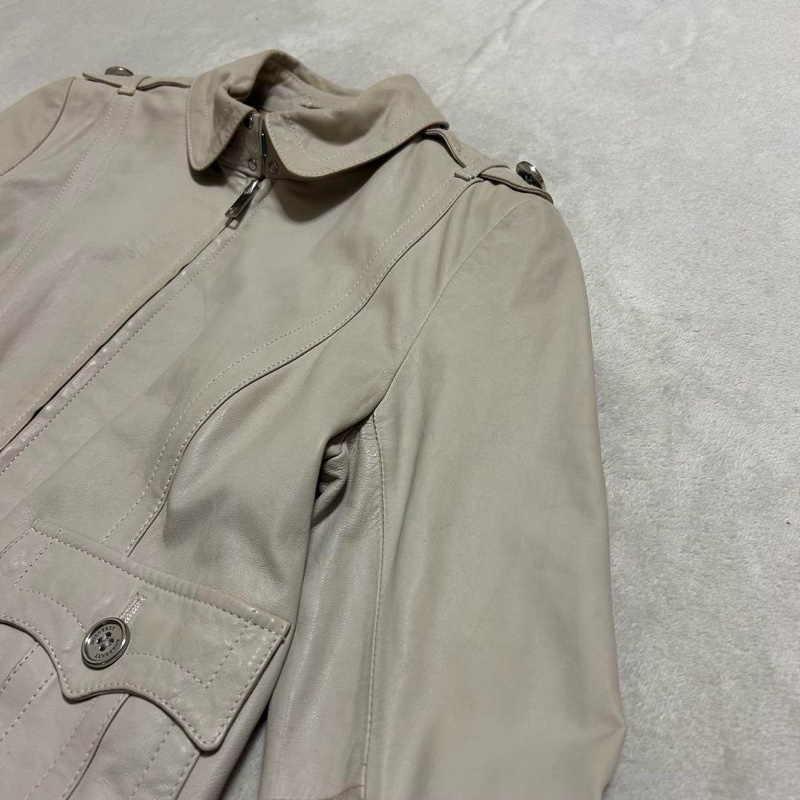 Burberry 皮衣外套 杏色-4