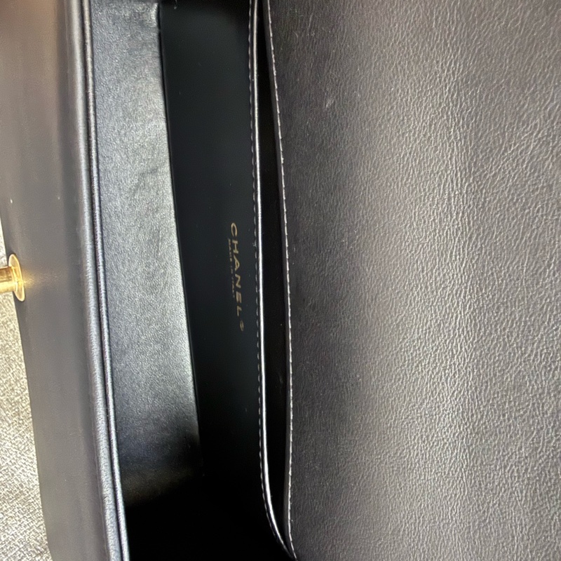 CHANEL BOY25 黑金扣 小牛皮 A67086(基本全新）-7