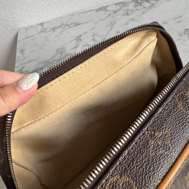 LV花紋烏瑪舒曼包pm-32