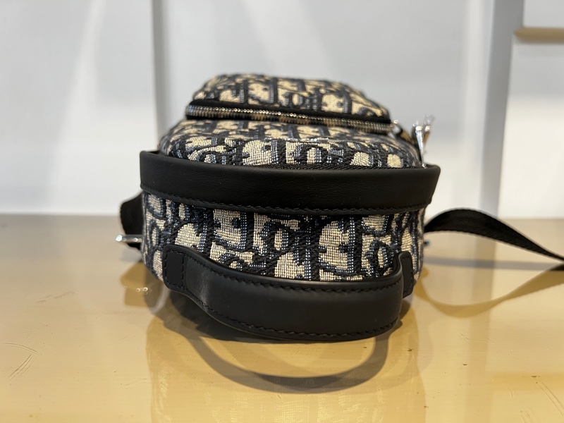 Dior 藍緹花拼黑牛皮Rider Mini金釦手提後背包-6