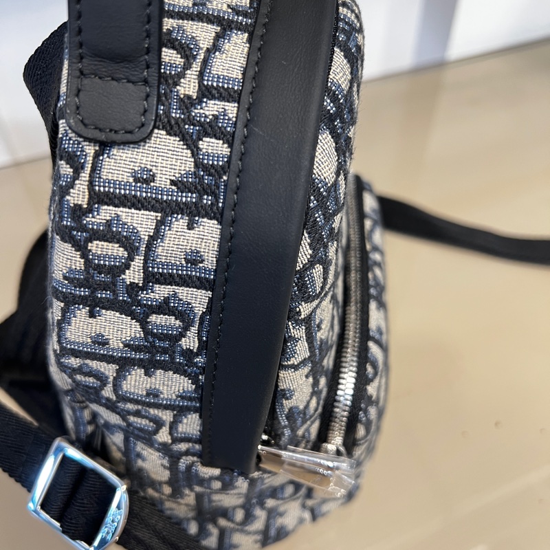 Dior 藍緹花拼黑牛皮Rider Mini金釦手提後背包-8