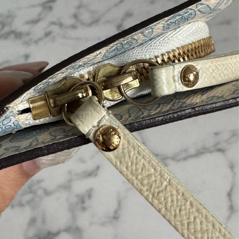 LV花紋內白/藍釦式短夾-8