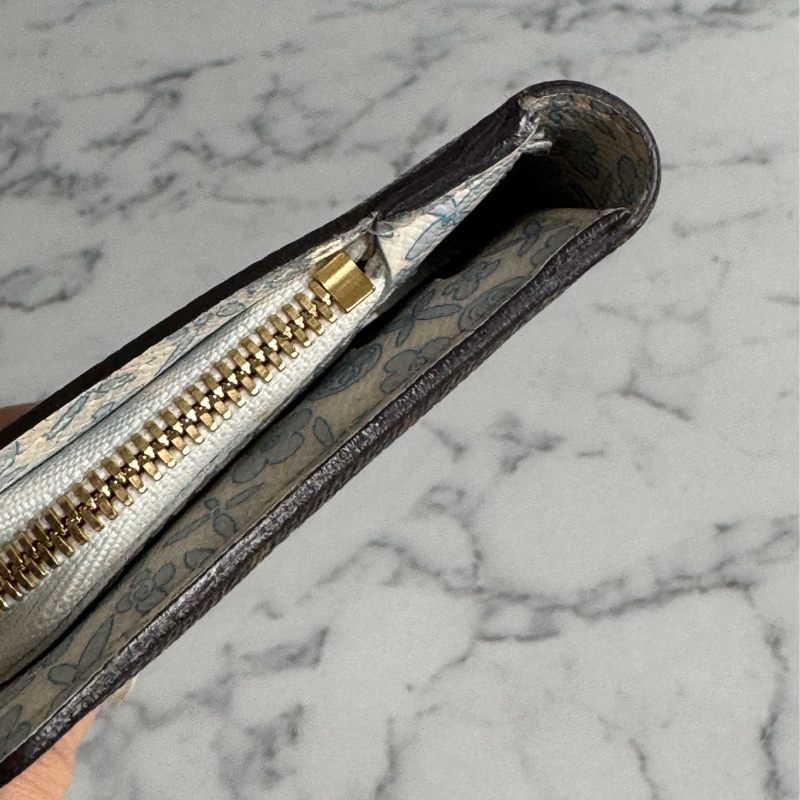 LV花紋內白/藍釦式短夾-11