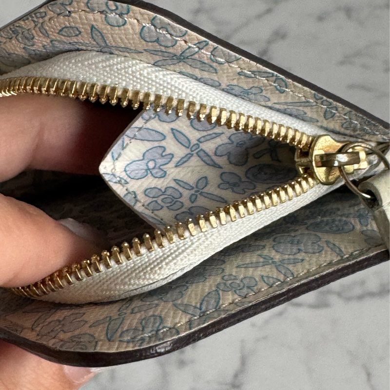 LV花紋內白/藍釦式短夾-15