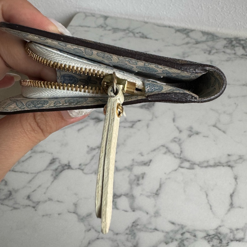 LV花紋內白/藍釦式短夾-19