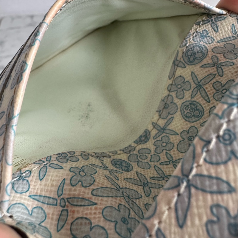 LV花紋內白/藍釦式短夾-27