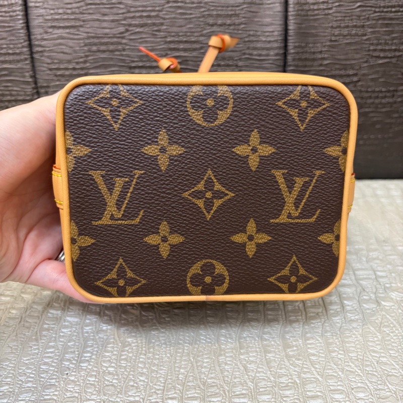 LV 原花金釦Nano Noe水桶包M81266-5
